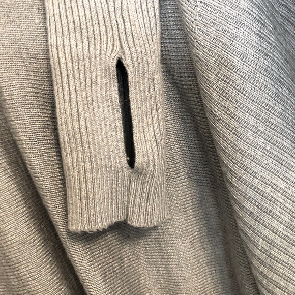 Lululemon high low grey sweater - Picture 2 of 6